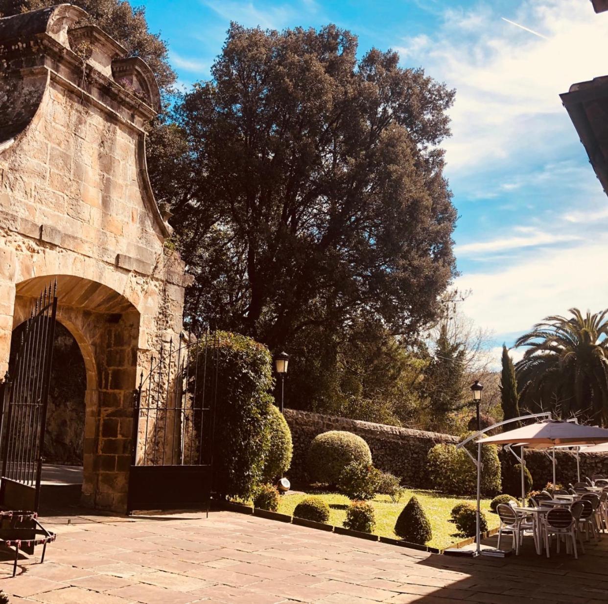 Palacio De Arce Bagian luar foto